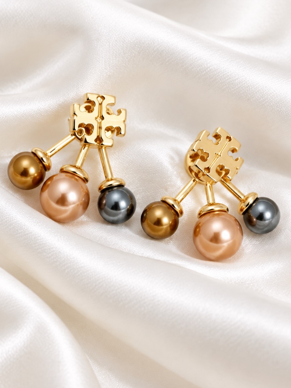 ❌Price Drop ❌- Tori Burch Kira Pearl Front-Back Earrings.